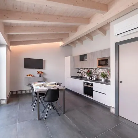 Al Bistrot Dei Vinai Holiday House Imperia