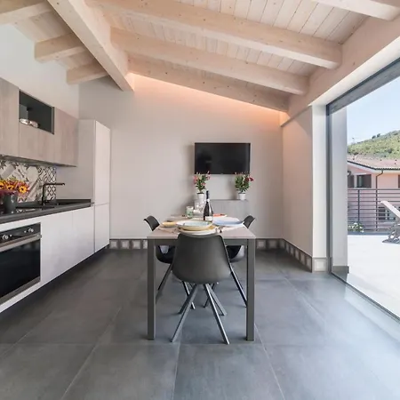 Al Bistrot Dei Vinai Holiday House Aparthotel Imperia